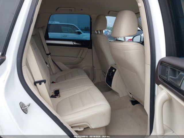 2012 VOLKSWAGEN TOUAREG WVGEK9BPXCD006816 Photo 7