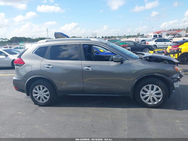 Nissan ROGUE S 2017 JN8AT2MT0HW388730 Image 14