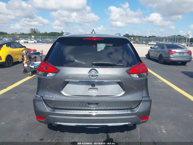 Nissan ROGUE S 2017 JN8AT2MT0HW388730 Image 17