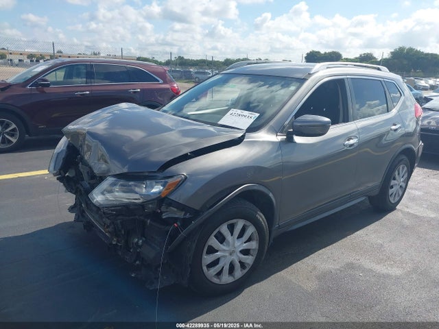 Nissan ROGUE S 2017 JN8AT2MT0HW388730 Image 2