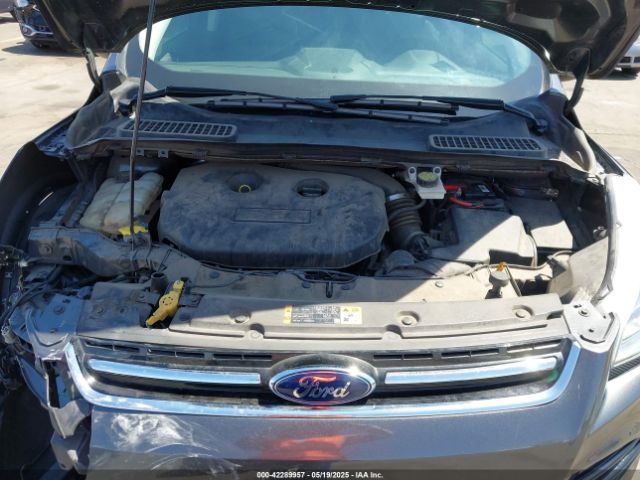 1FMCU0J92GUA99501 Ford Escape Titanium