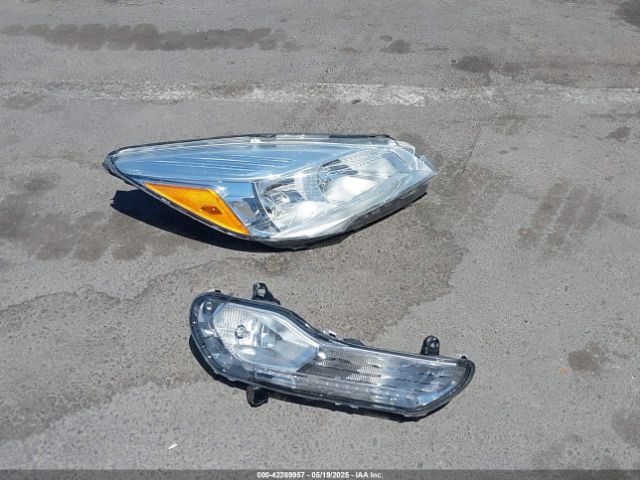 1FMCU0J92GUA99501 Ford Escape Titanium