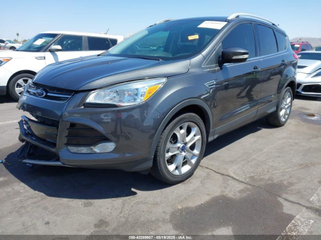 1FMCU0J92GUA99501 Ford Escape Titanium