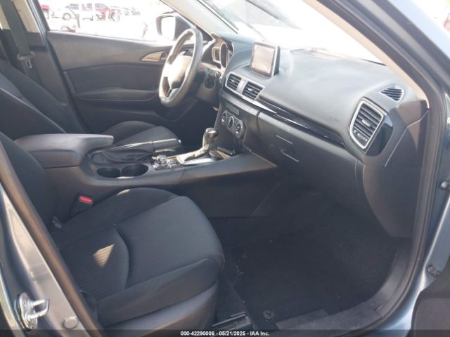 3MZBM1U7XFM188183 Mazda Mazda3 I Sport