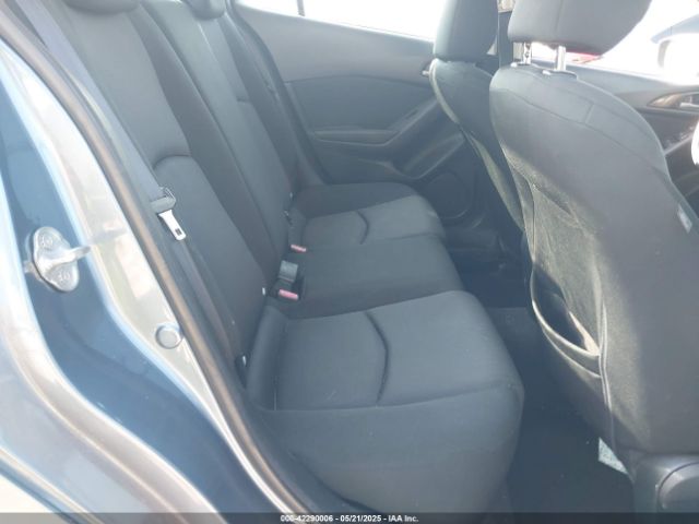 3MZBM1U7XFM188183 Mazda Mazda3 I Sport