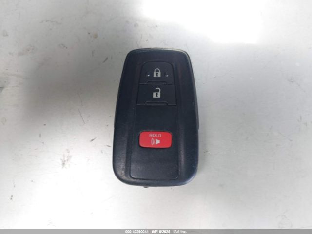 JTNKHMBX9K1046003 Toyota C-HR XLE