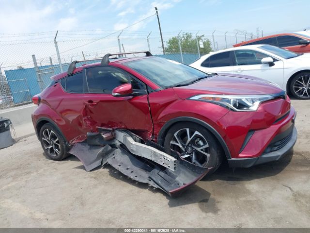 JTNKHMBX9K1046003 Toyota C-HR XLE