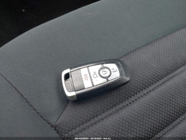 3FA6P0HD7HR169656 Ford FUSION SE