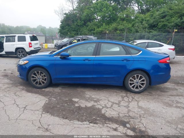 3FA6P0HD7HR169656 Ford FUSION SE