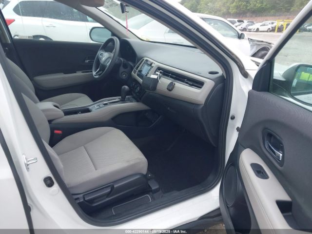 3CZRU6H38NM763153 Honda Hr-v Awd Lx