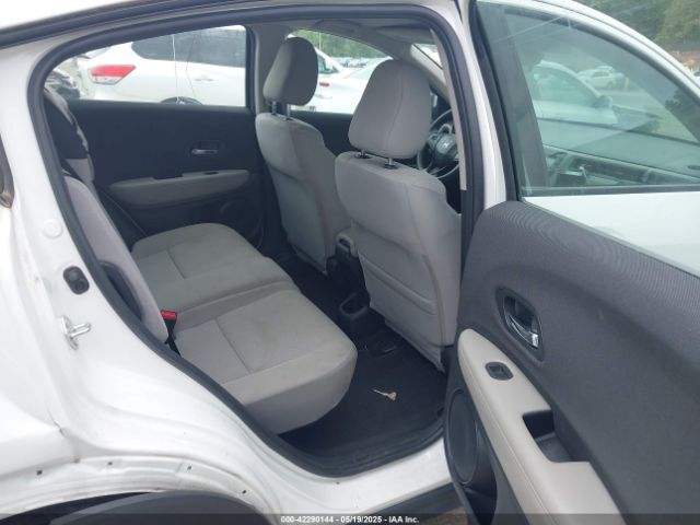 3CZRU6H38NM763153 Honda Hr-v Awd Lx