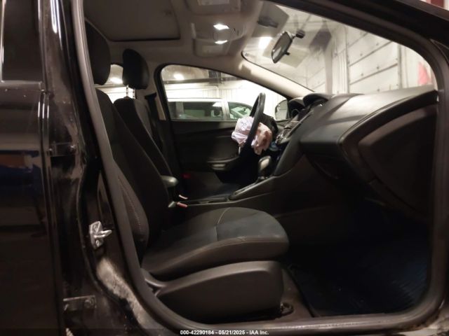2017 FORD FOCUS 1FADP3H25HL245039 Photo 4