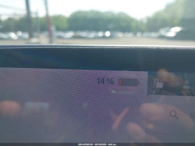 5YJ3E1EB9JF086703 Tesla Model 3 Long Range/performance