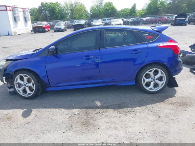 1FADP3L98EL154282 Ford FOCUS ST