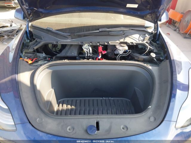 7SAYGAEE2NF364733 Tesla Model Y Long Range Dual Motor All-wheel Drive