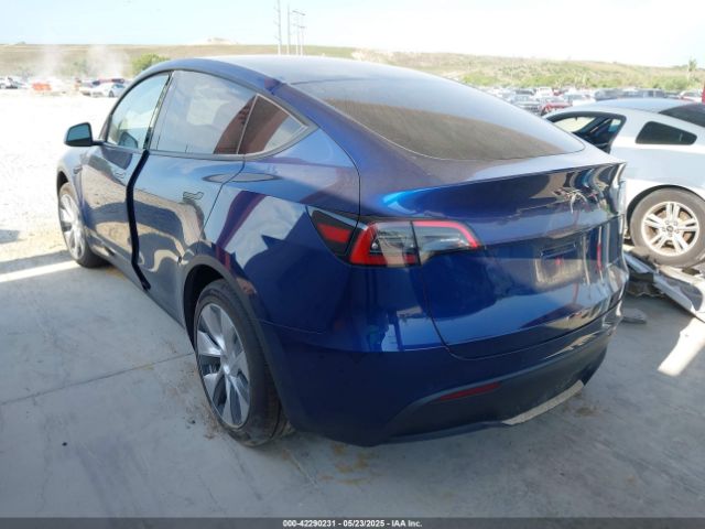 7SAYGAEE2NF364733 Tesla Model Y Long Range Dual Motor All-wheel Drive
