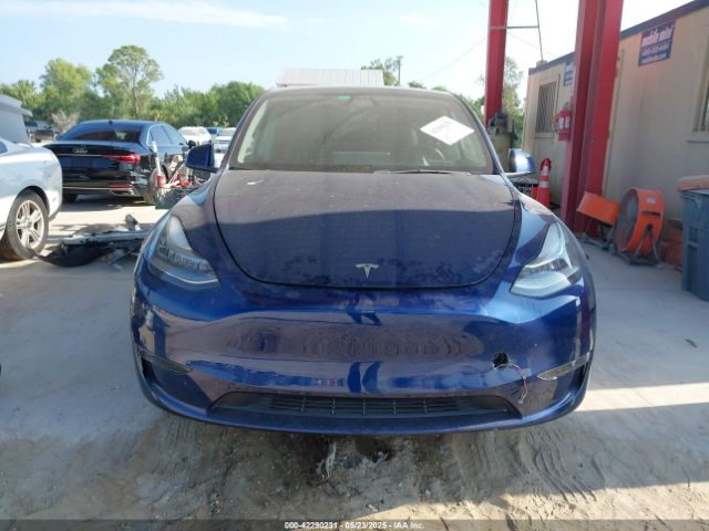 7SAYGAEE2NF364733 Tesla Model Y Long Range Dual Motor All-wheel Drive