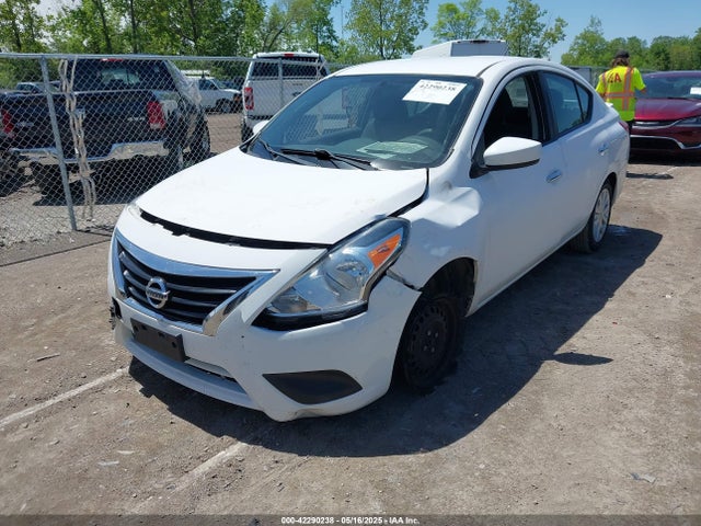 3N1CN7APXJL885995 Nissan Versa 1.6 Sv