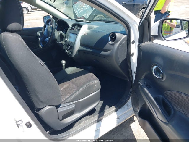 3N1CN7APXJL885995 Nissan Versa 1.6 Sv