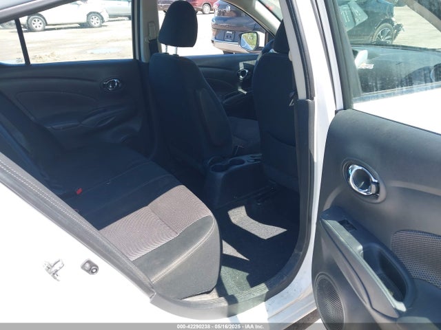 3N1CN7APXJL885995 Nissan Versa 1.6 Sv