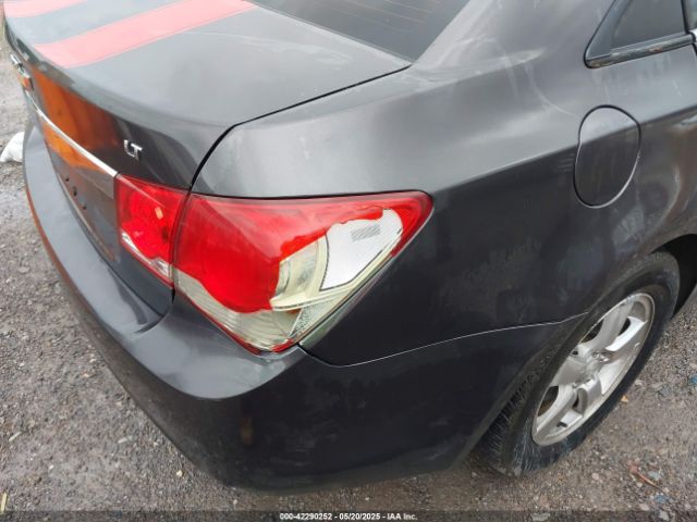 1G1PC5SBXE7336621 Chevrolet Cruze 1lt Auto