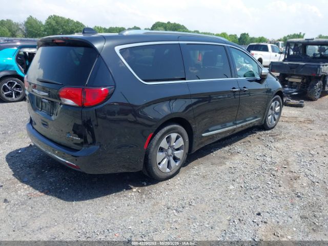 2020 CHRYSLER PACIFICA HYBRID 2C4RC1N77LR112167 Photo 3