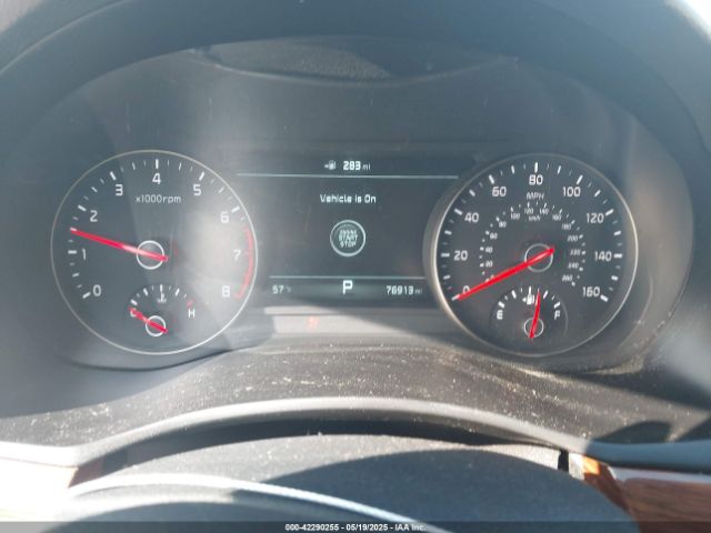 KNALC4J19H5091784 KIA Cadenza Technology