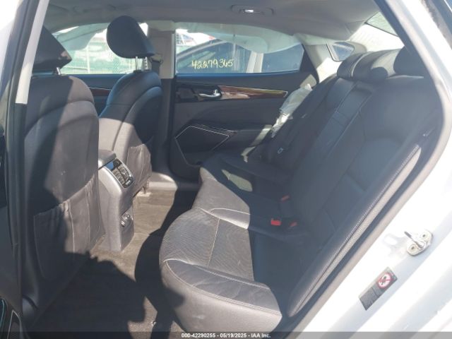 KNALC4J19H5091784 KIA Cadenza Technology