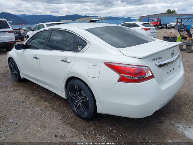 Nissan Altima 2015 1N4AL3AP8FN330169 Image 3