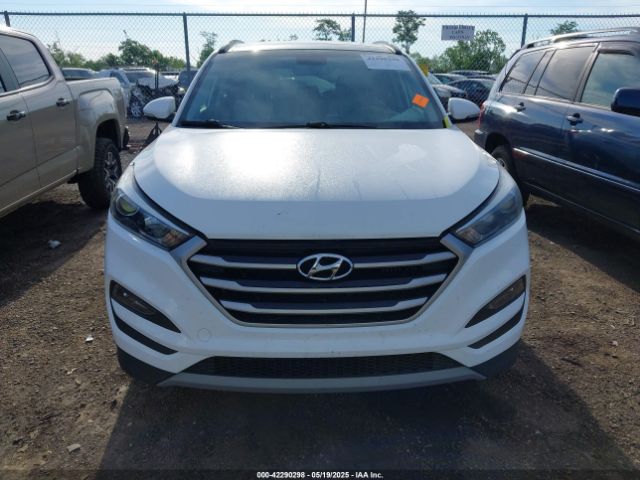 KM8J33A20JU769665 Hyundai Tucson Value