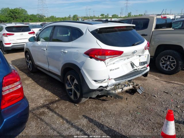 KM8J33A20JU769665 Hyundai Tucson Value