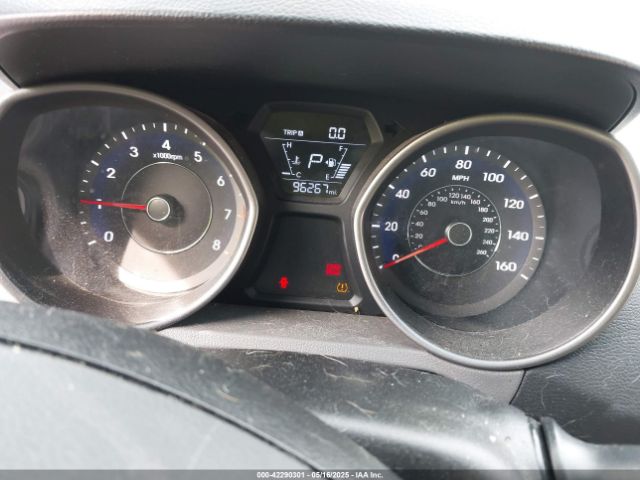 5NPDH4AE2EH510470 Hyundai ELANTRA SE