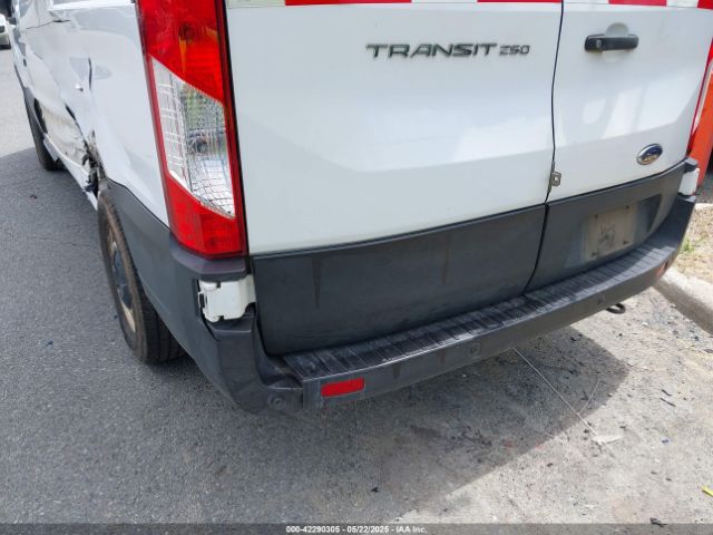 1FTYR1CM7KKB27266 Ford Transit-250