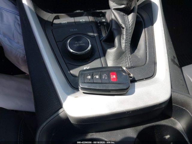 4T3B6RFV2MU044890 Toyota Rav4 Hybrid Xle Premium