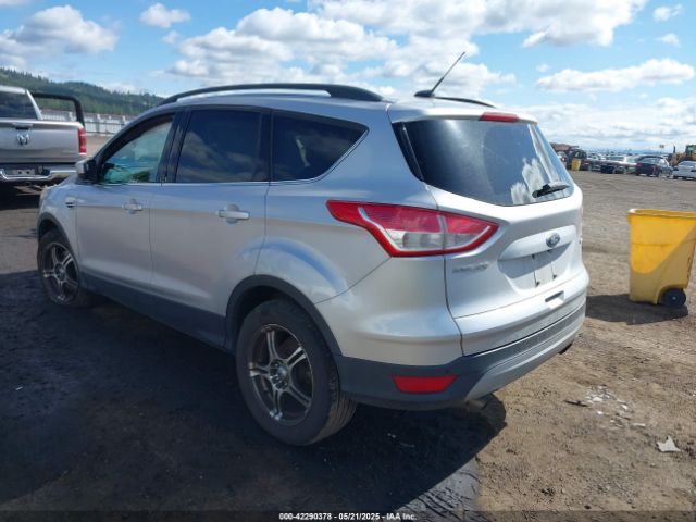 1FMCU9GX2FUB07928 Ford ESCAPE SE