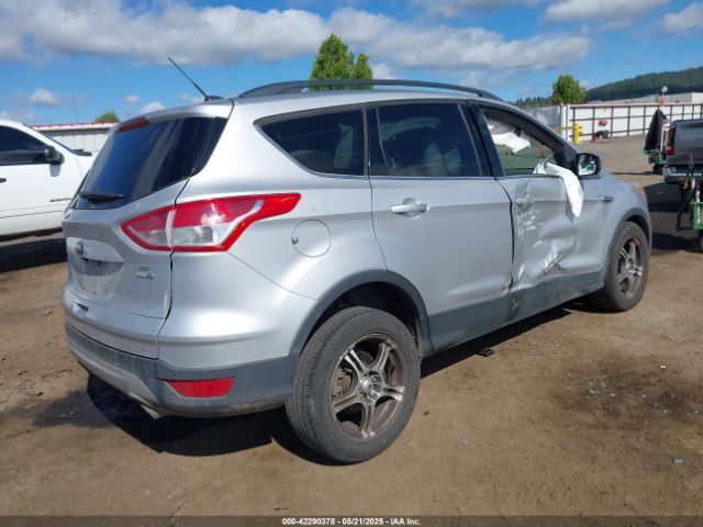 1FMCU9GX2FUB07928 Ford ESCAPE SE