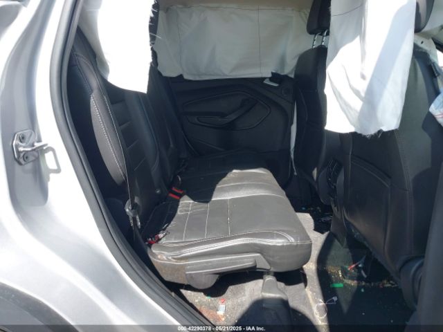 1FMCU9GX2FUB07928 Ford ESCAPE SE