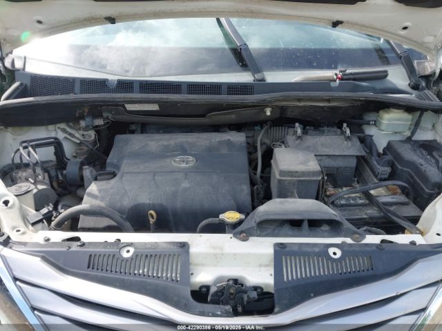 2015 TOYOTA SIENNA 5TDDK3DC9FS119513 Photo 9