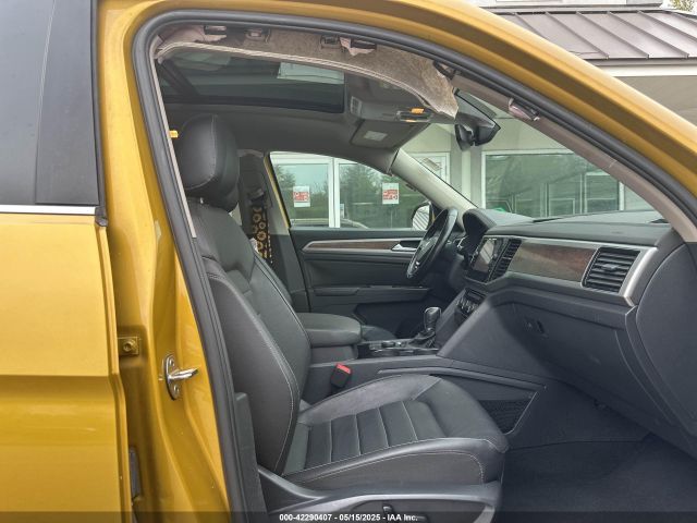 1V2NR2CA3JC564705 Volkswagen Atlas Sel Premium