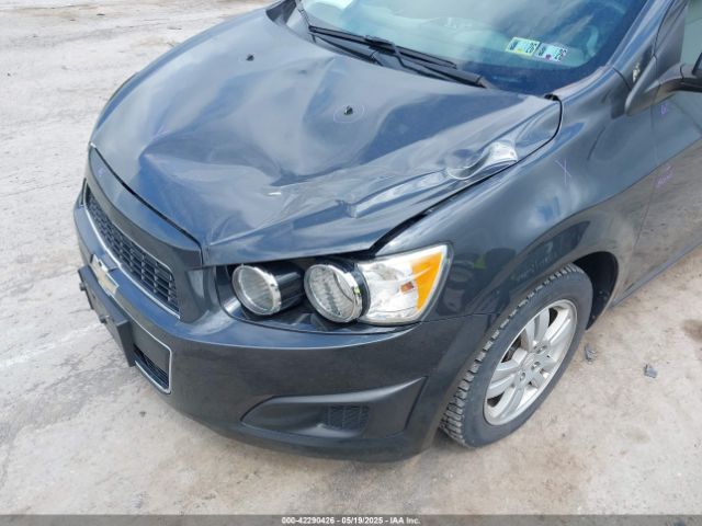 1G1JC5SG9F4187719 Chevrolet Sonic Lt Auto