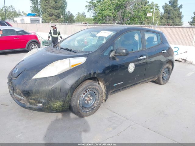 1N4AZ0CP8EC334260 Nissan LEAF S