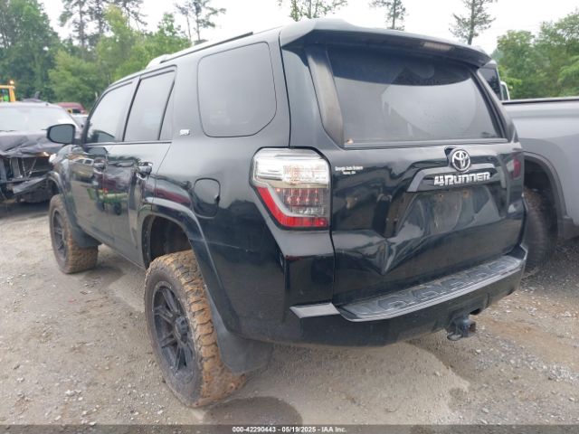 2017 TOYOTA 4RUNNER JTEBU5JRXH5412668 Photo 2