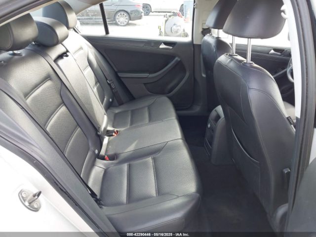 3VWD17AJ8EM396310 Volkswagen Jetta 1.8t Se