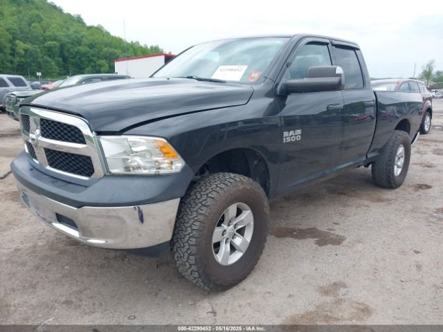 2015 RAM 1500 1C6RR7FG8FS695617 Photo 1