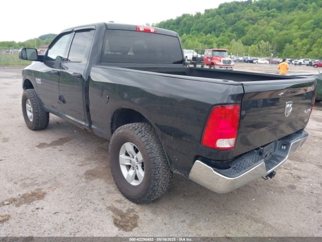 2015 RAM 1500 1C6RR7FG8FS695617 Photo 2