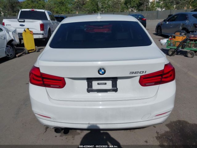 WBA8A9C56GK616857 BMW 320i