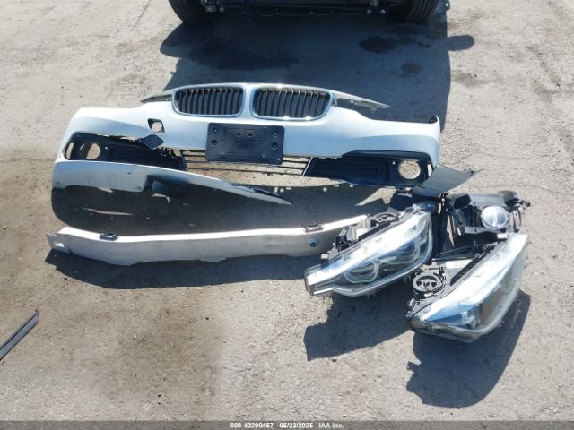 WBA8A9C56GK616857 BMW 320i