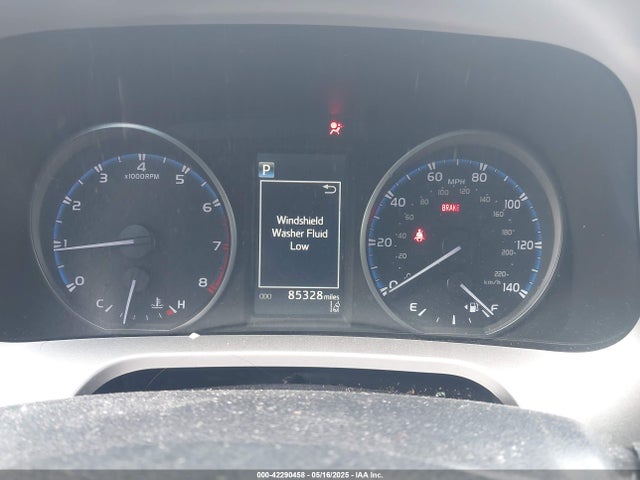 Toyota RAV4 LE 2018 JTMBFREV4JJ193636 Image 7
