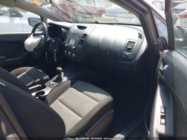 KNAFX5A84G5508280 KIA FORTE EX
