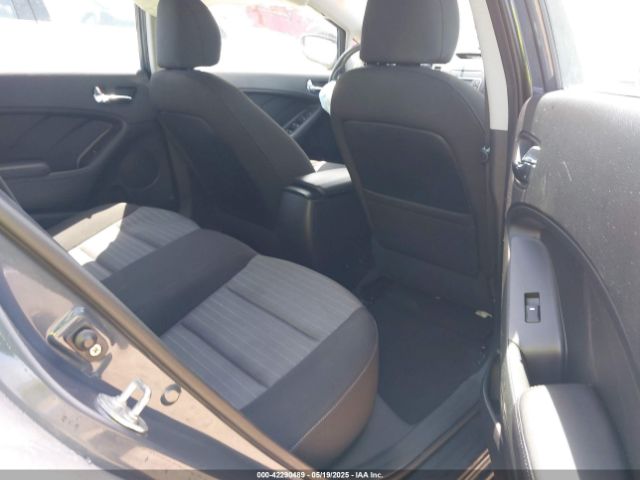KNAFX5A84G5508280 KIA FORTE EX